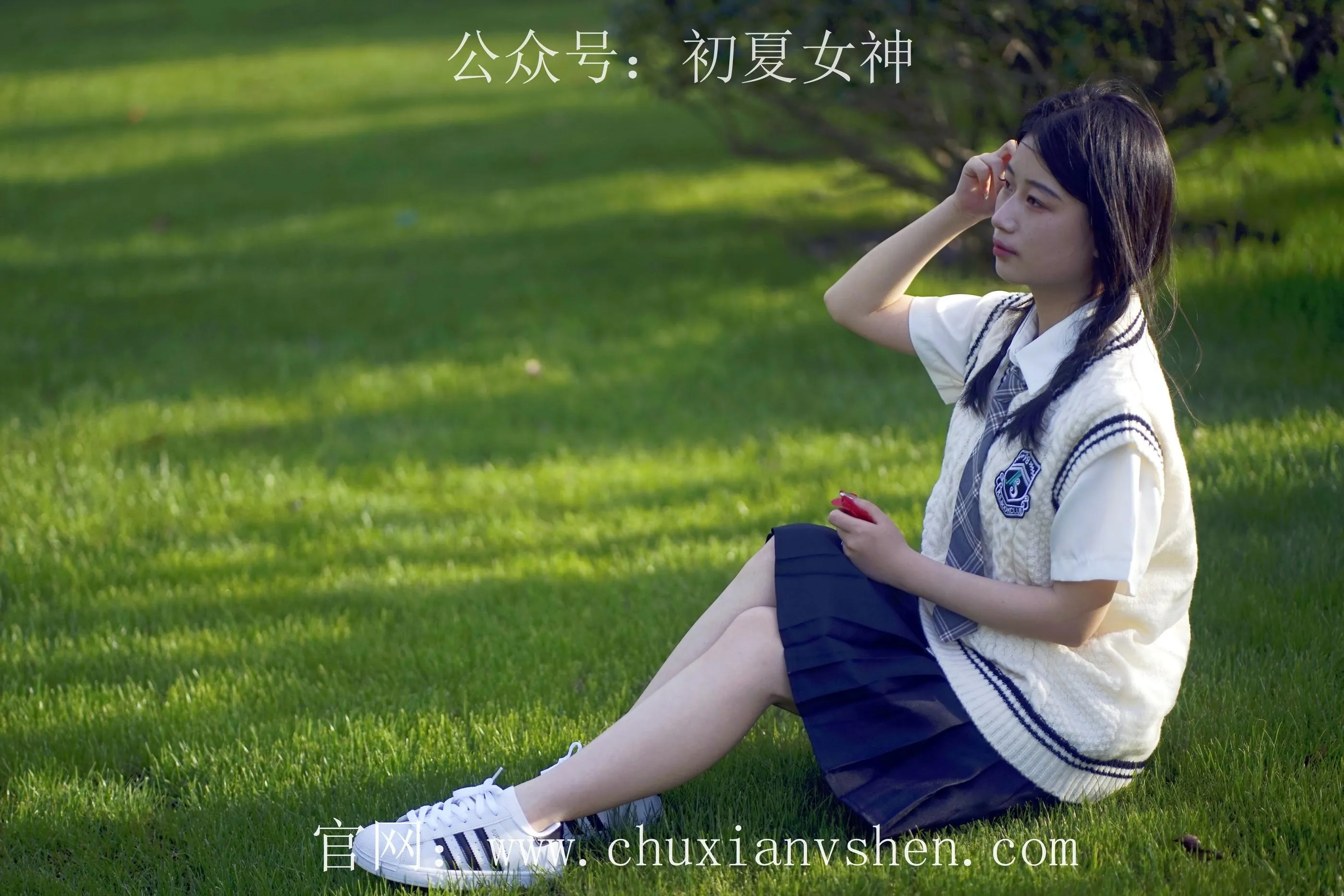 初夏女神 NO.061 念念 春秋JK套搭配三叶草贝壳头鞋 [115P]插图7